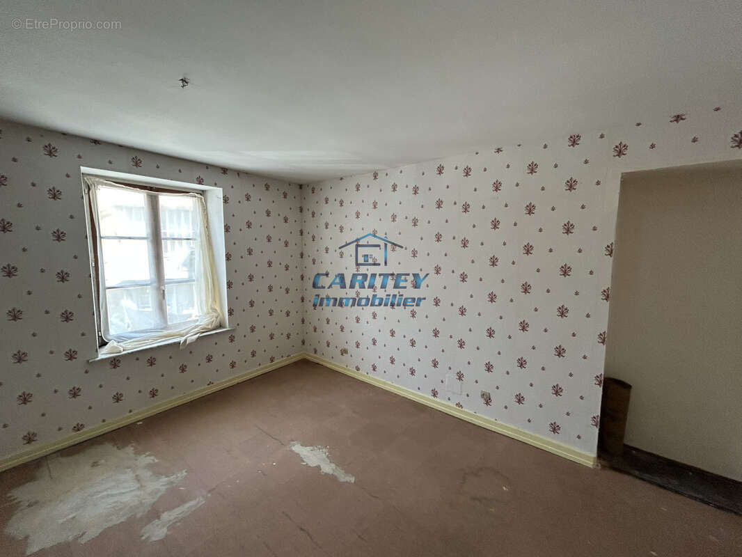 Appartement à LUXEUIL-LES-BAINS