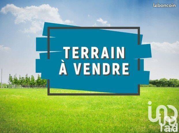 Photo 1 - Terrain à LE PLESSIS-AUX-BOIS