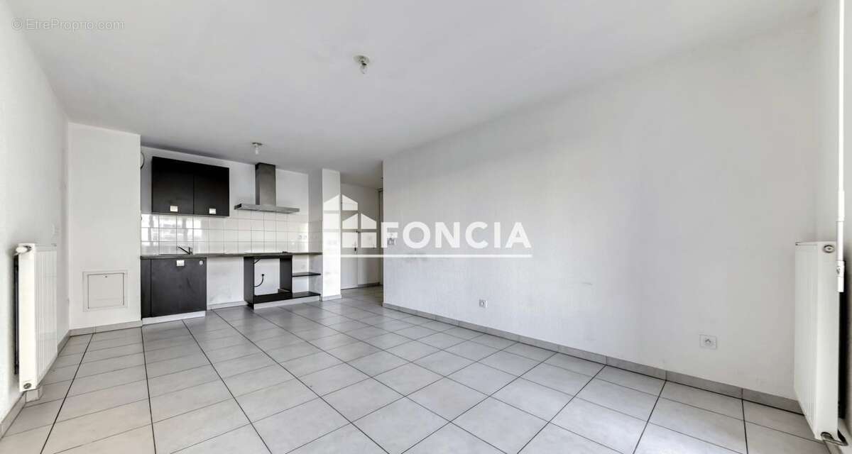 Appartement à LYON-8E