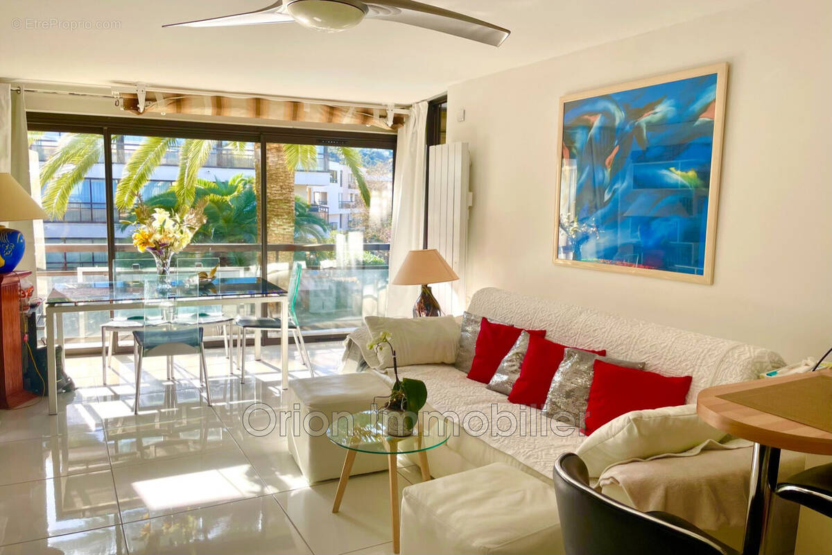 Appartement à MANDELIEU-LA-NAPOULE