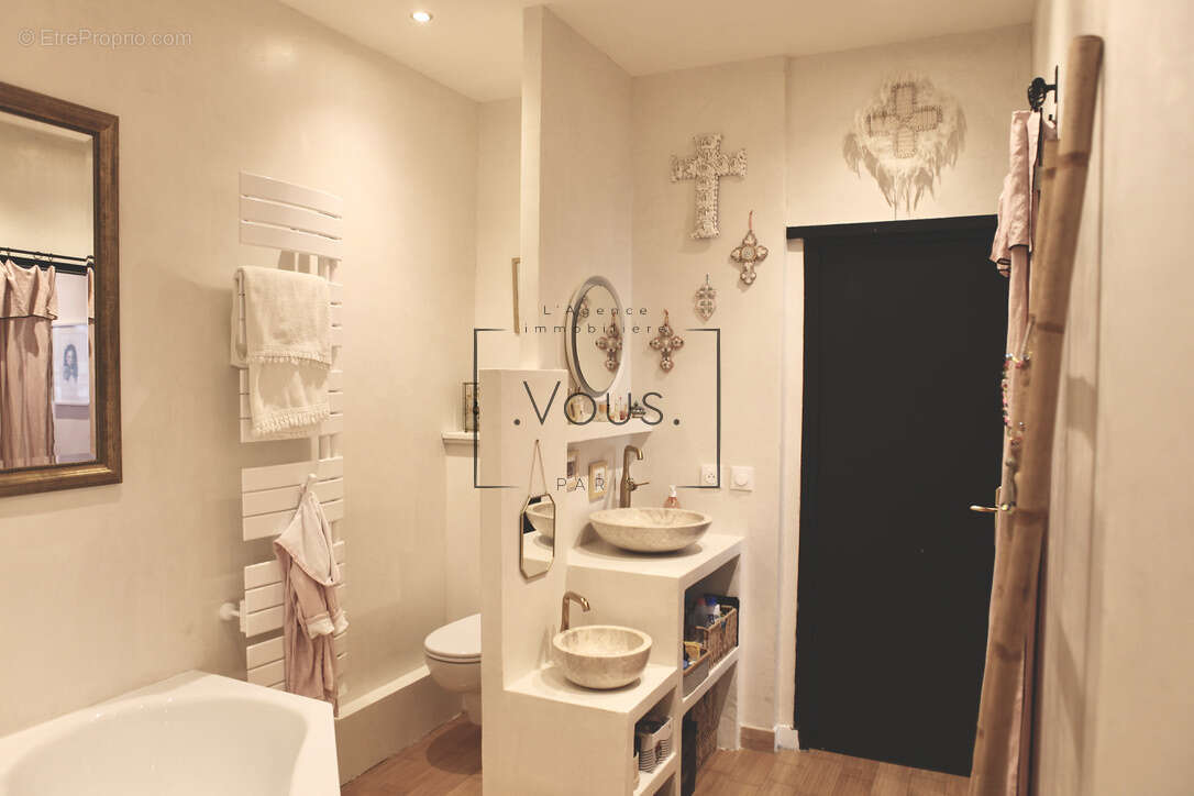 Appartement à PARIS-20E