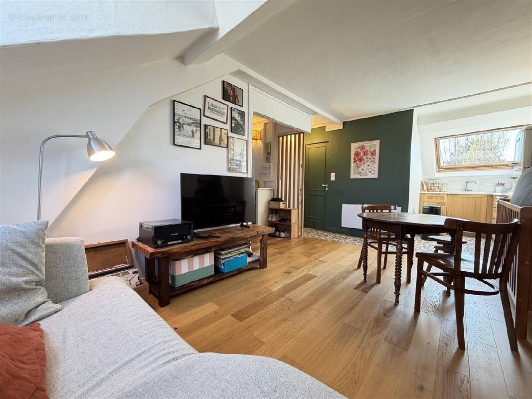 Appartement à SAINT-MAUR-DES-FOSSES