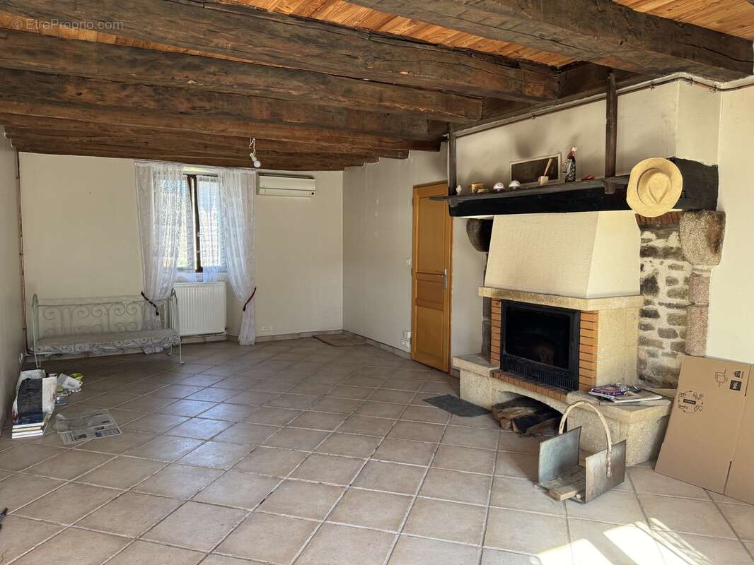 n°4 - Maison à ARRENES