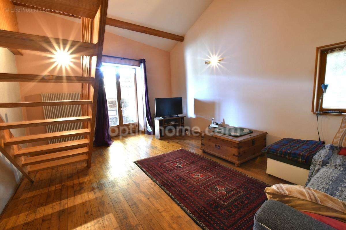 Maison à vendre 5 pièces DOMAIZE (63) - photo 12