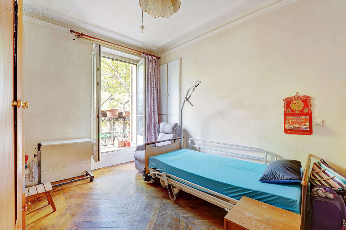 Appartement à PARIS-10E