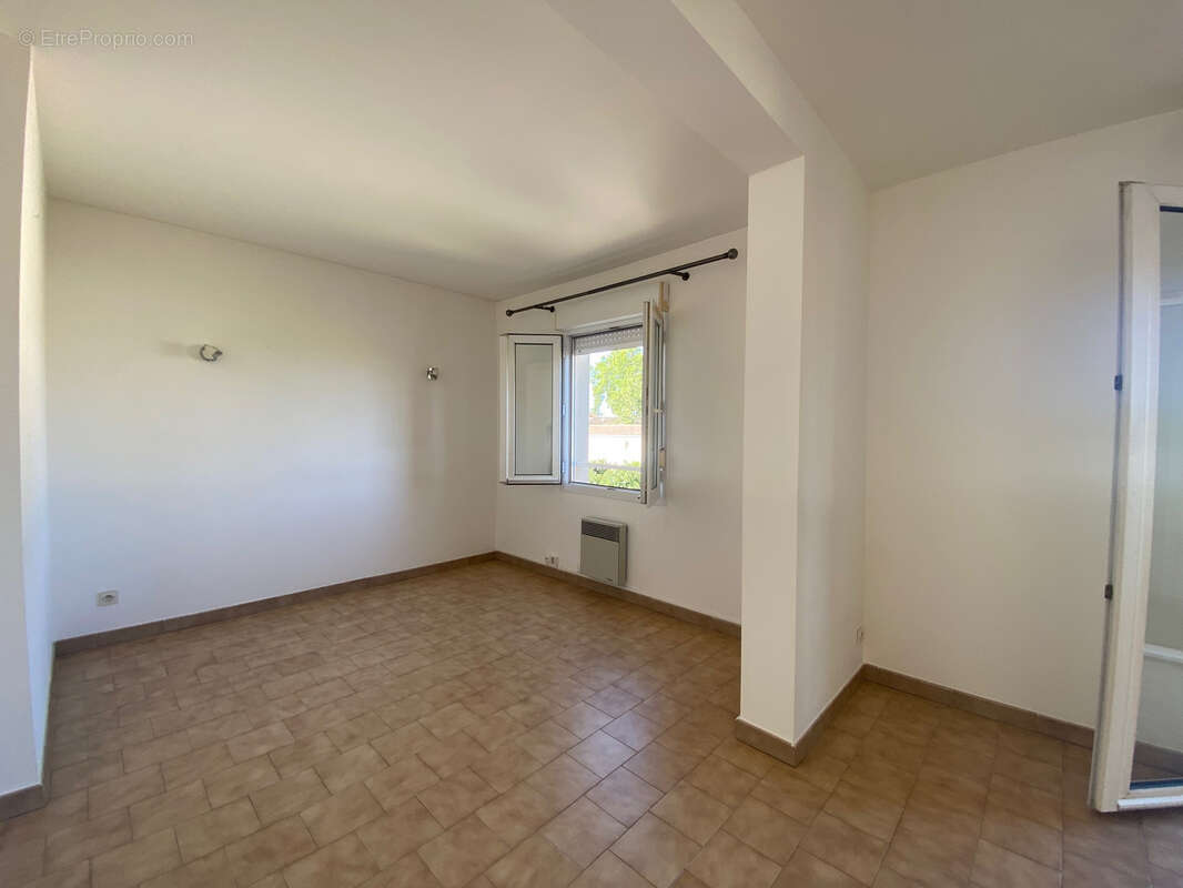Appartement 3 pièces de 66m2 env, garage,  2 places de parking - photo 12