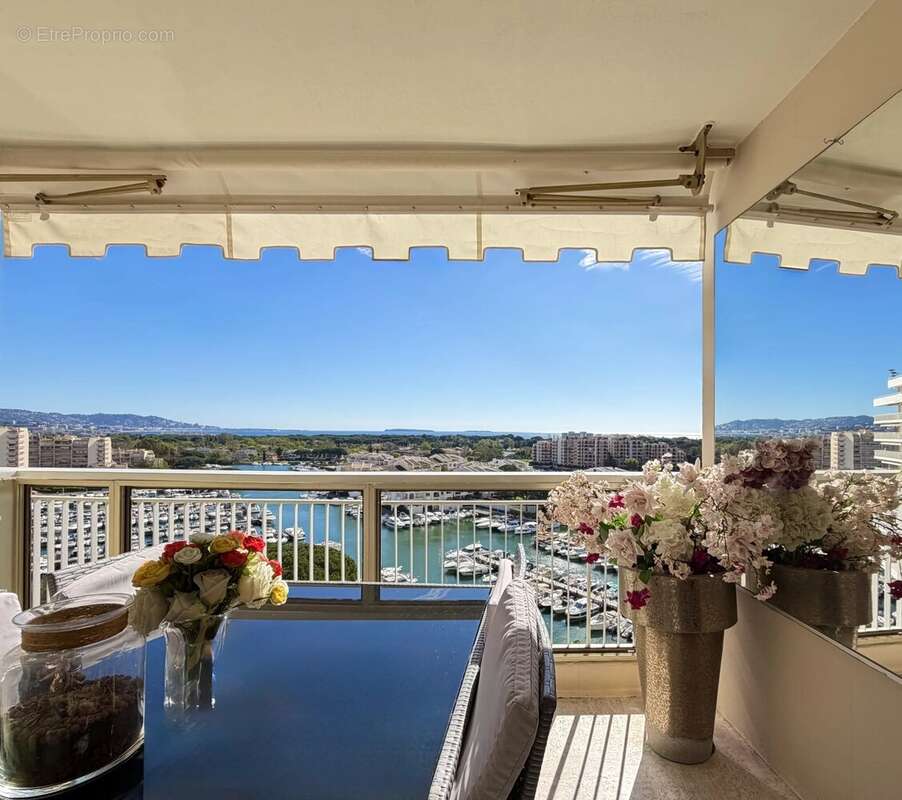 Appartement à MANDELIEU-LA-NAPOULE