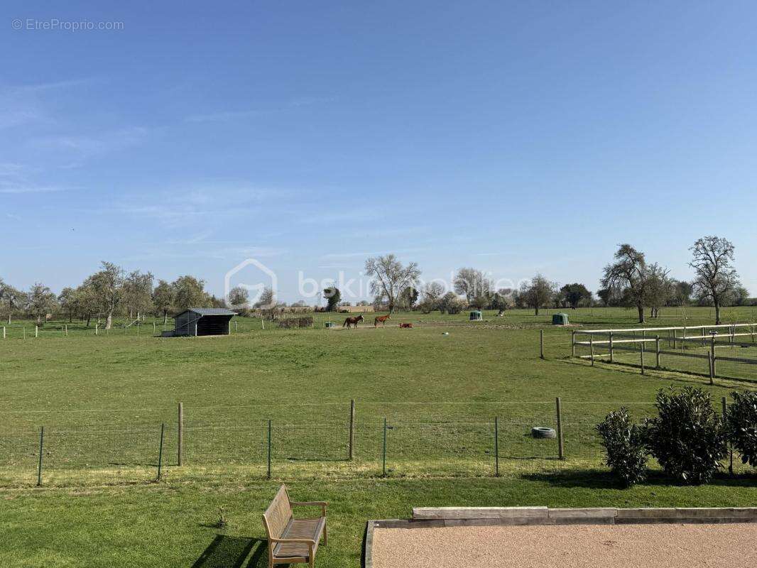 Maison à PONT-L'EVEQUE