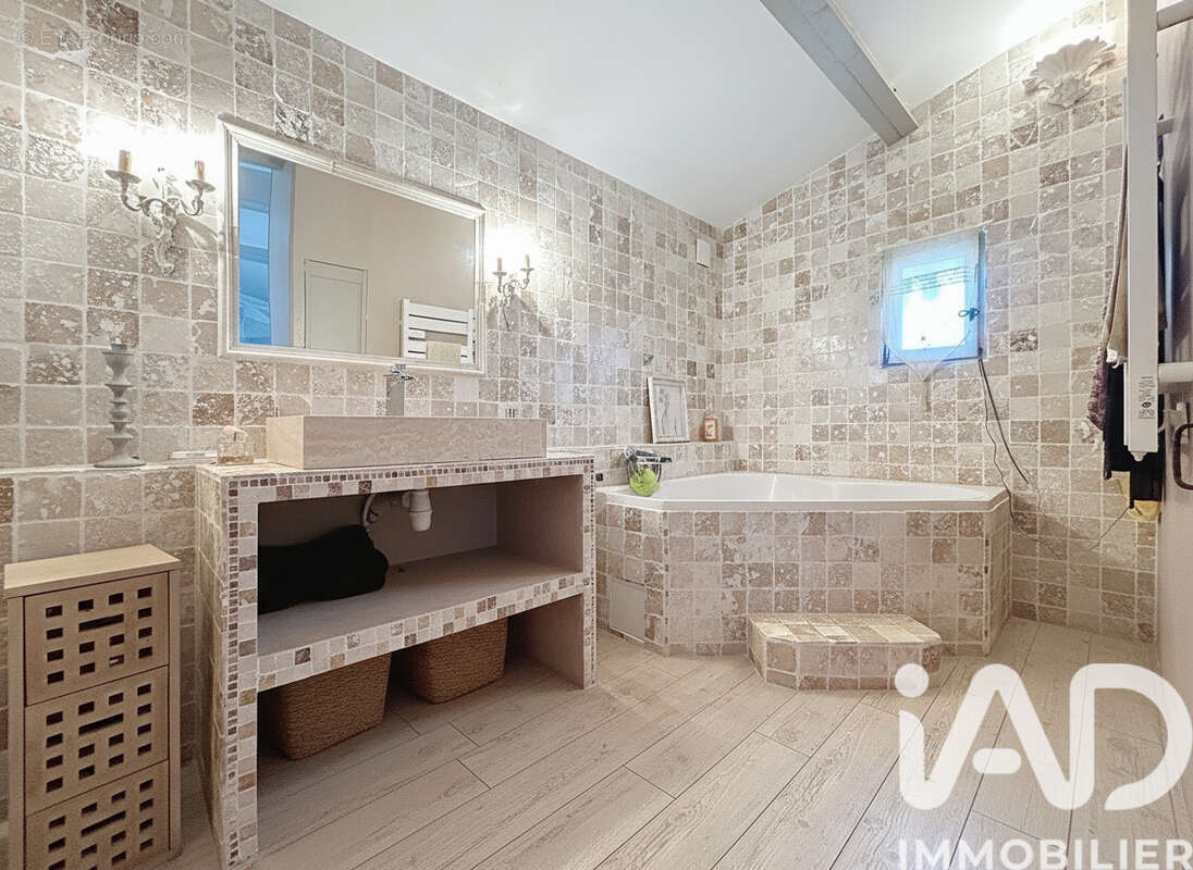 Photo 8 - Maison à MARSEILLE-15E