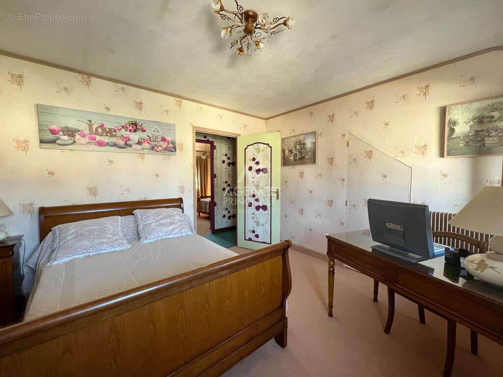 Maison à CARRIERES-SUR-SEINE