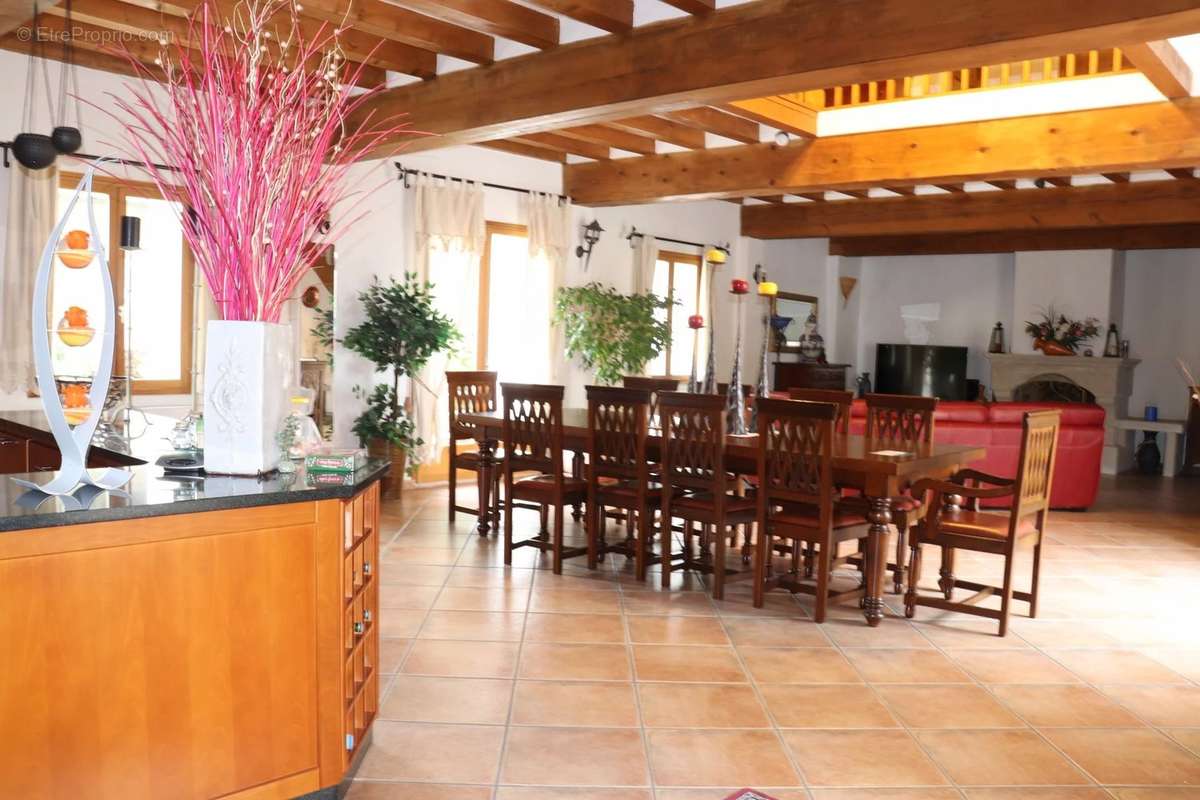 Maison à COULOMMIERS