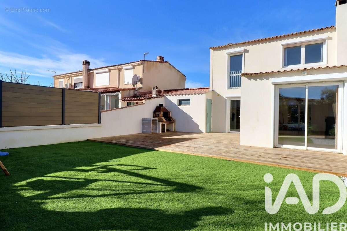 Photo 2 - Maison à MARSEILLE-14E