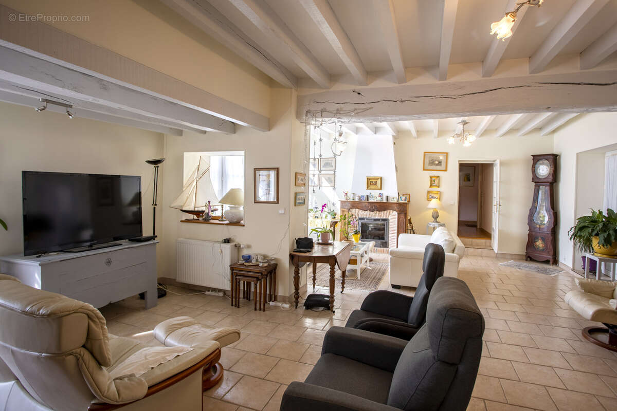 Maison à CREZANCY-EN-SANCERRE