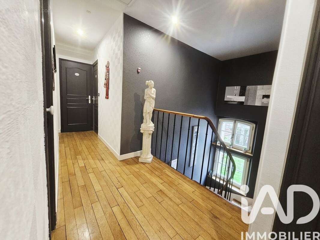 Photo 6 - Maison à MONTEREAU-FAULT-YONNE