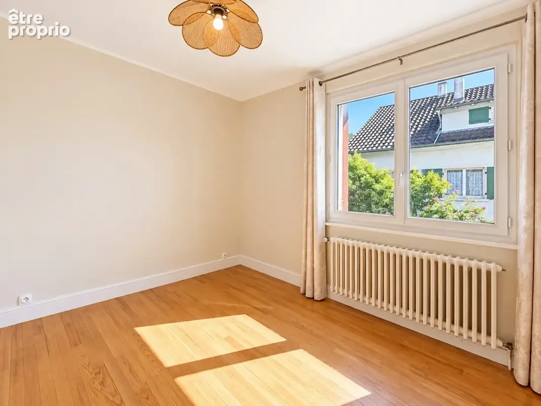 Maison 155 m²  T5 avec deux studios indépendants – GAILLARD (74) - photo 5