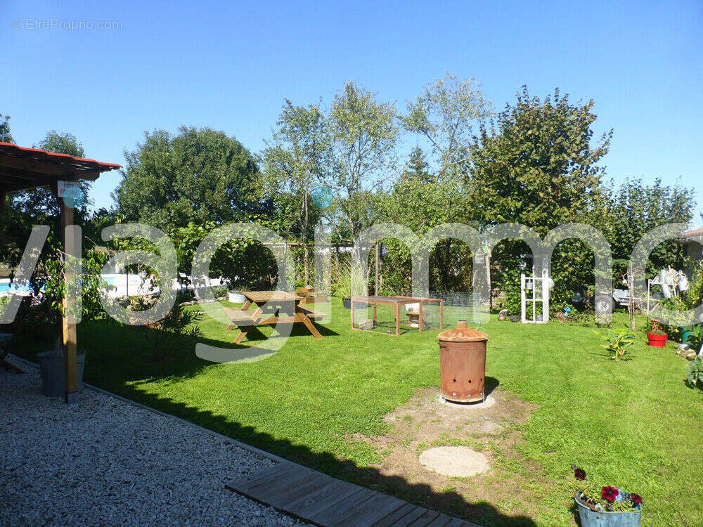 Maison à FOUSSAIS-PAYRE