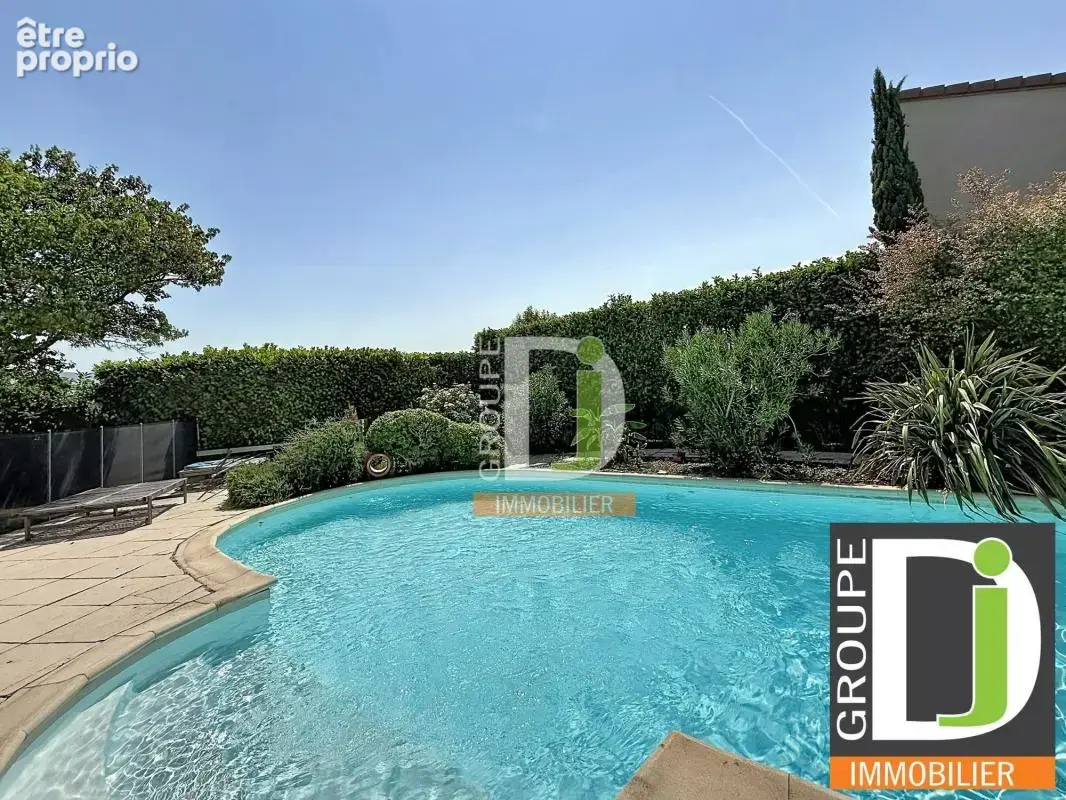 A vendre, montoison maison de 140 m² avec piscine - photo 2