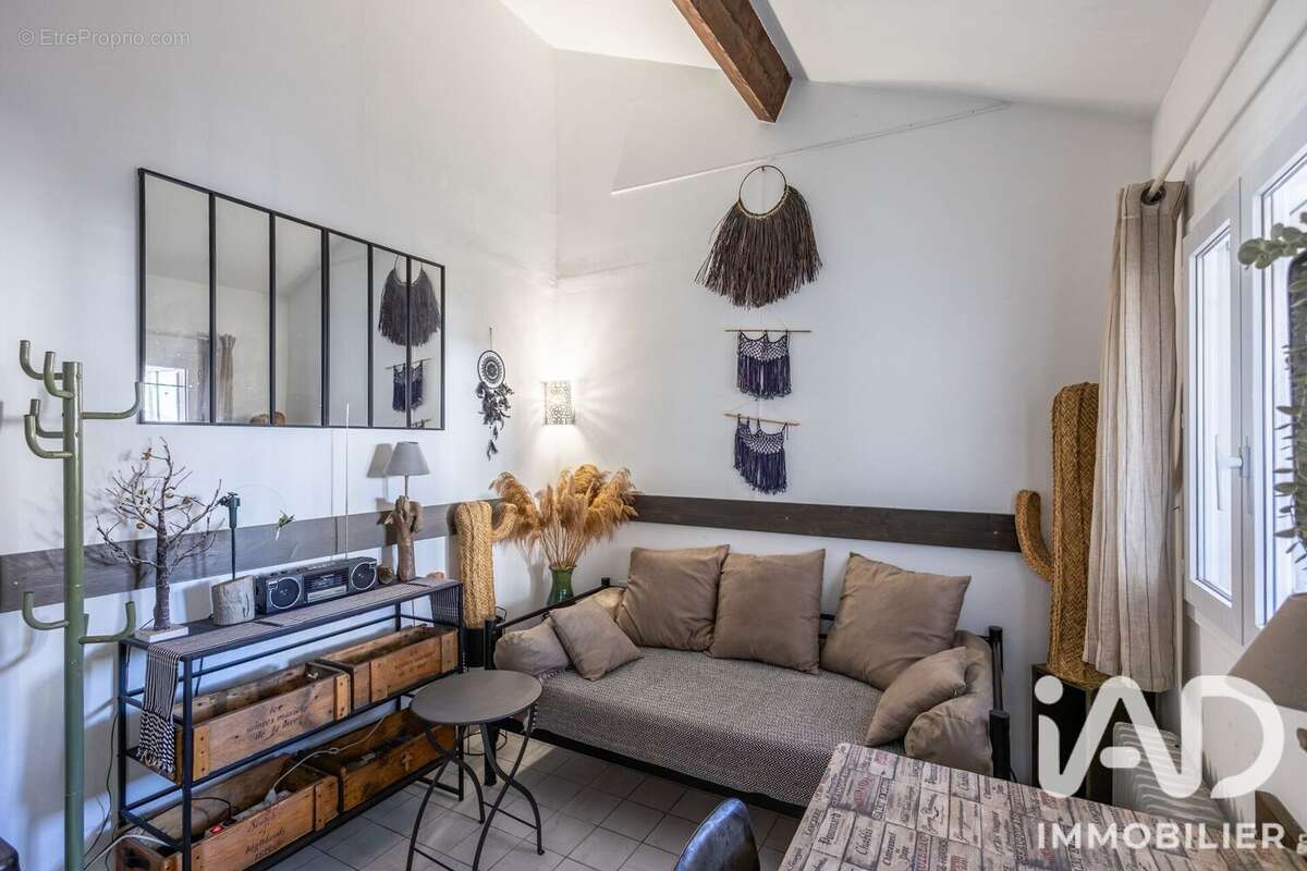Appartement 35 m² à Saintes-Maries-De-La-Mer  - photo 2