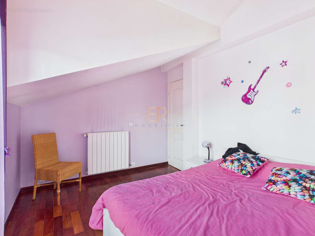 Maison à IVRY-SUR-SEINE