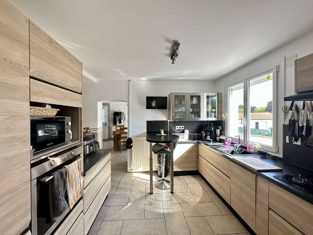 Maison à SAINT-ETIENNE-DU-BOIS