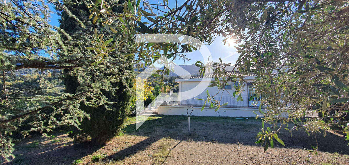 Maison à VILLELONGUE-DELS-MONTS