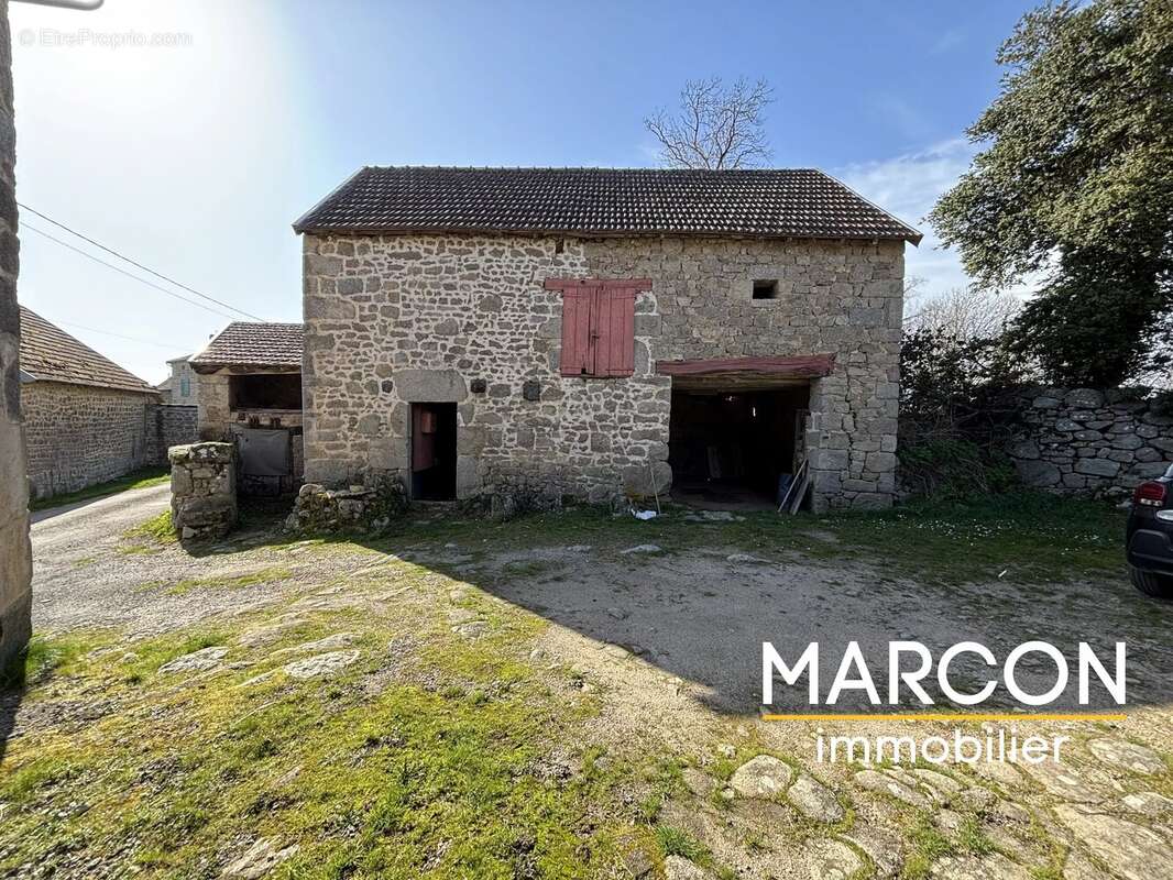 Maison à CHAMPAGNAT