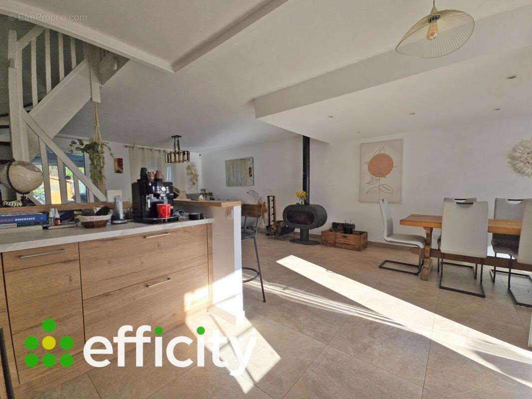 Maison à FREJUS