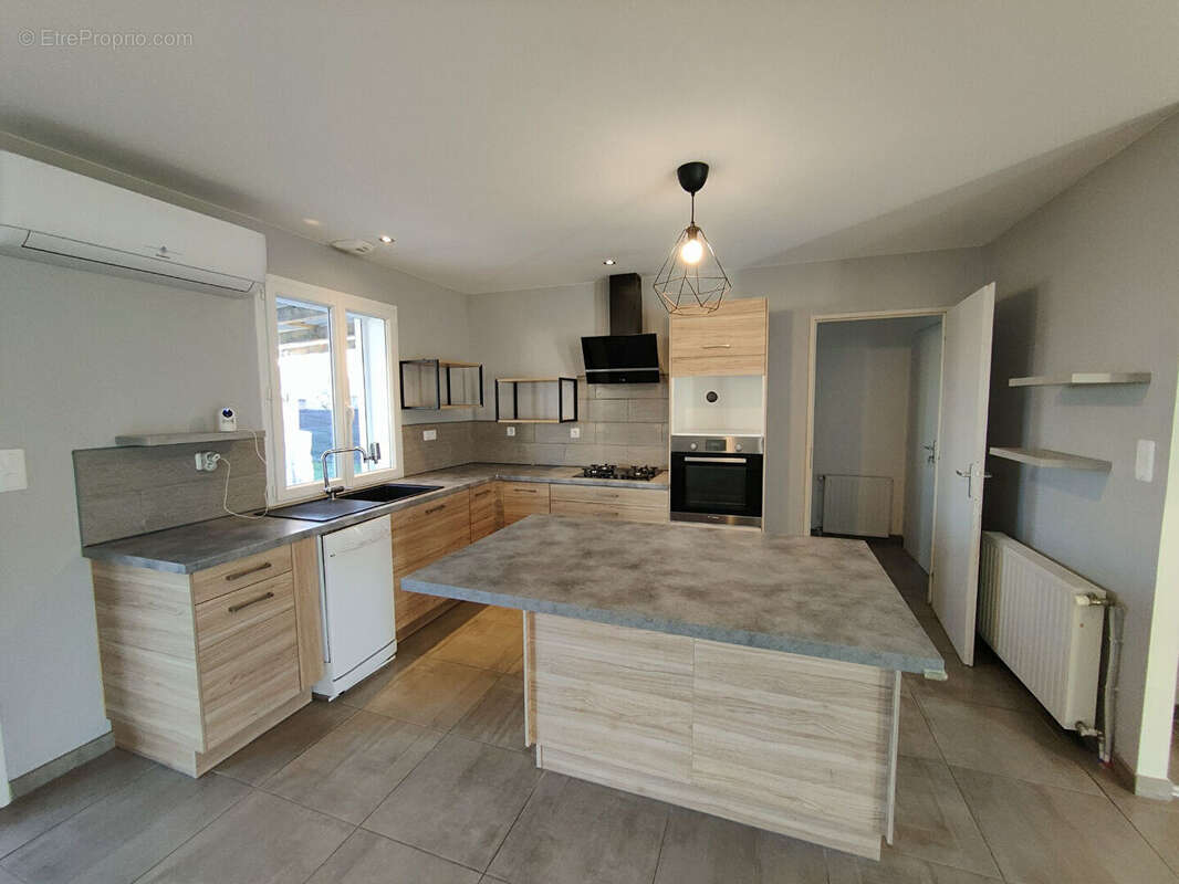 Maison à SAINT-POURCAIN-SUR-SIOULE