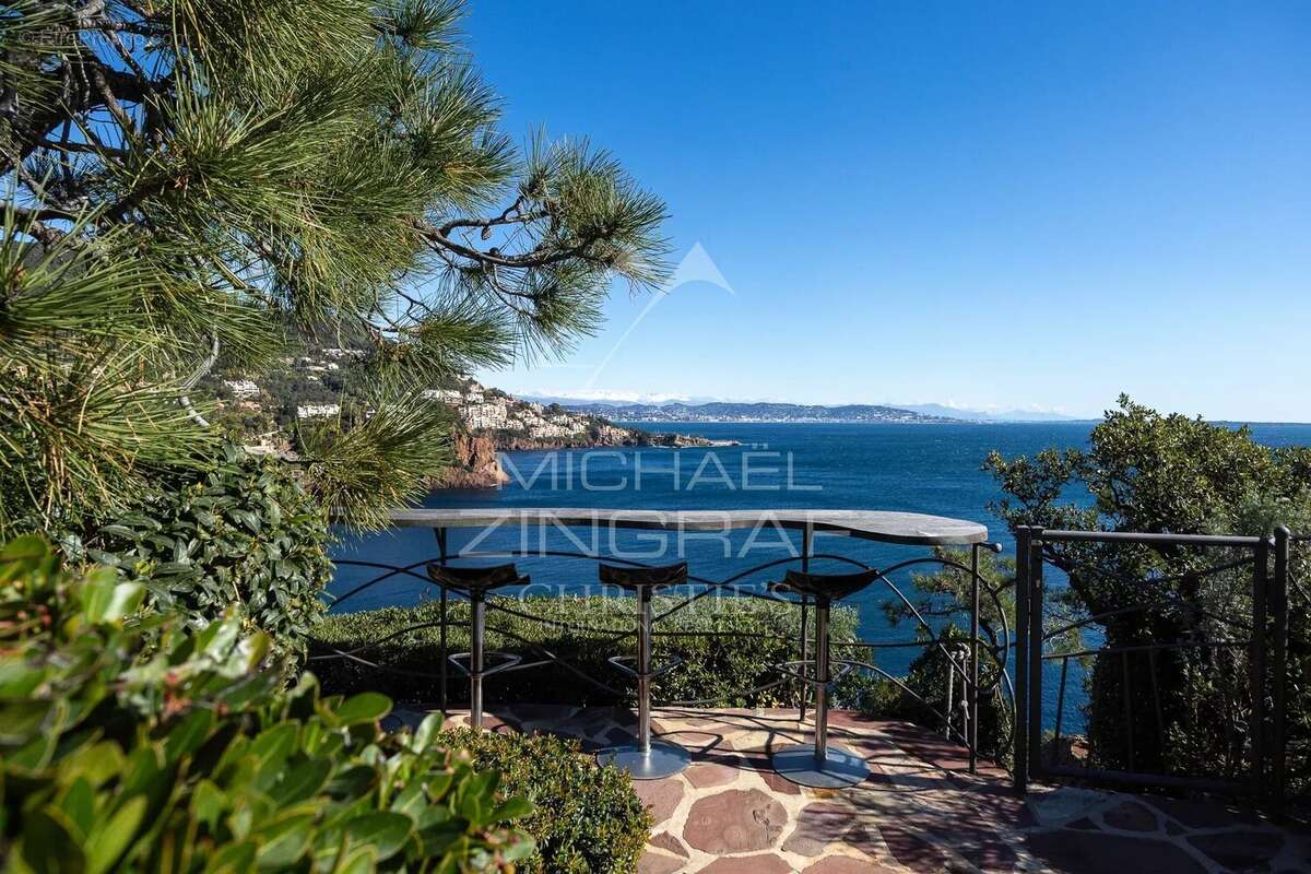 Maison à THEOULE-SUR-MER