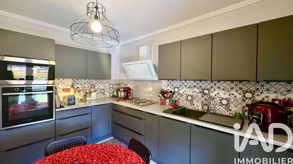 Maison 135 m² à Bagnols-Sur-Ceze  - photo 7