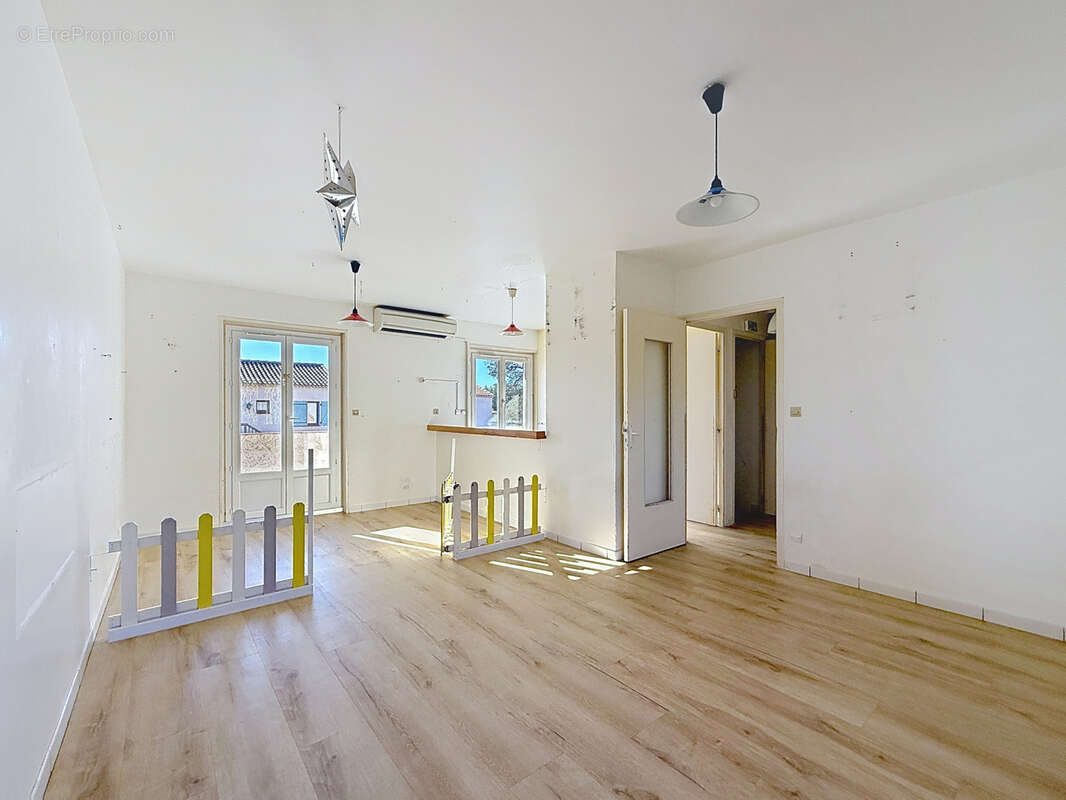 Maison à SIX-FOURS-LES-PLAGES