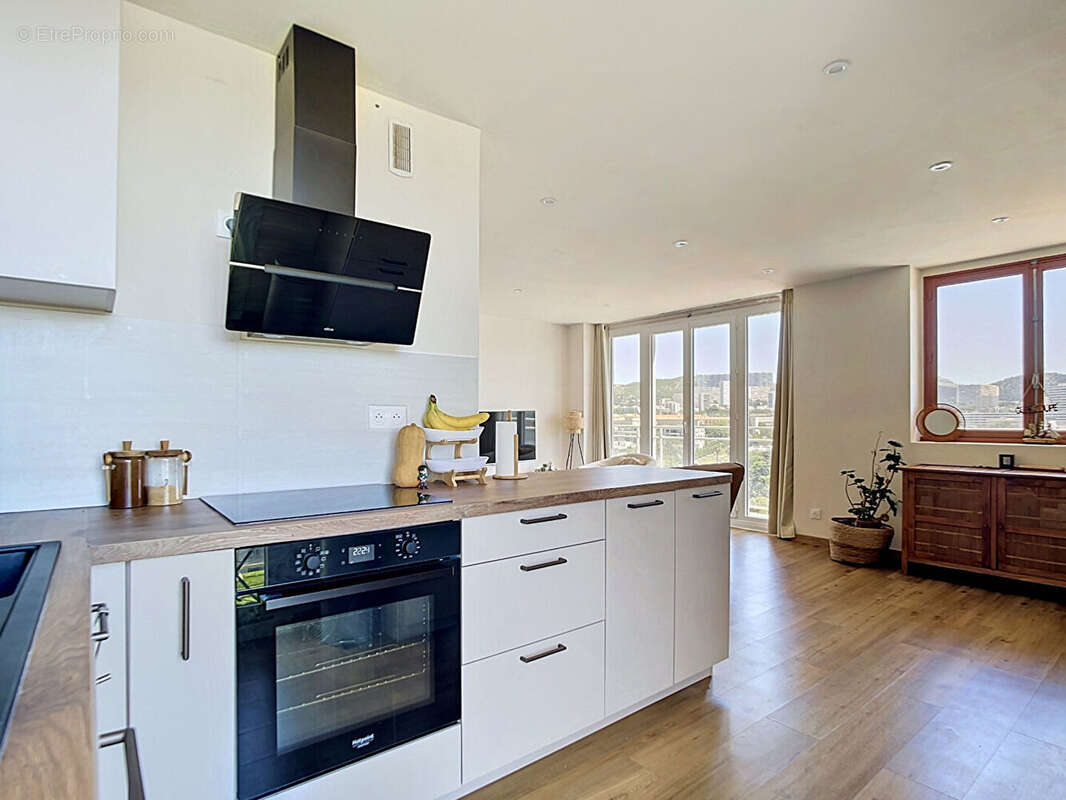 Appartement à MARSEILLE-9E