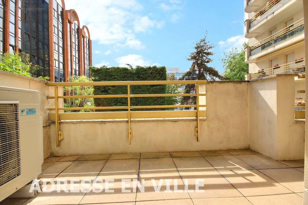 Appartement à LEVALLOIS-PERRET