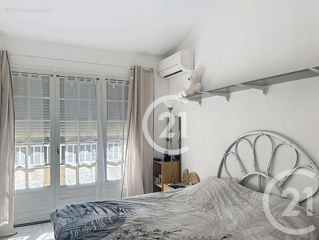 Maison 85 m² à Saint-Cyprien  - photo 9