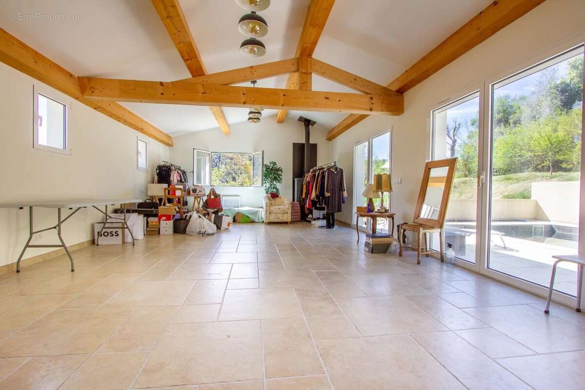 Maison à TOURRETTE-LEVENS