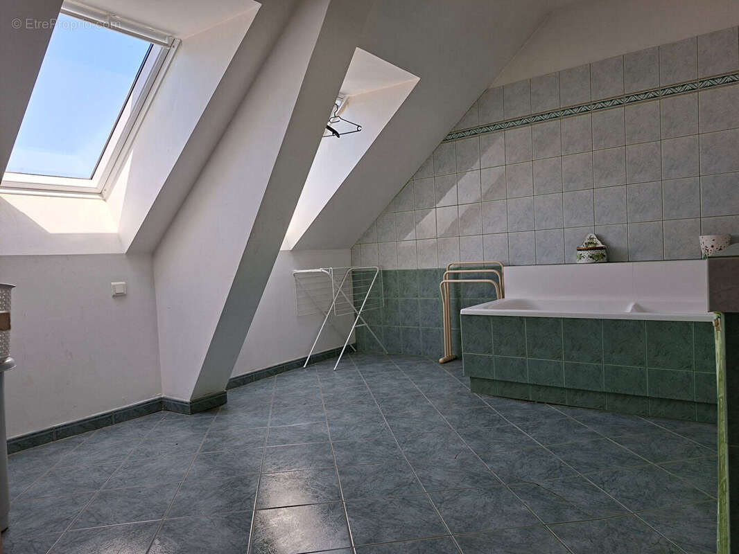 Maison Bais 6 pièce(s) 196 m2 - 4884m² de terrain - 5 chambres - photo 16