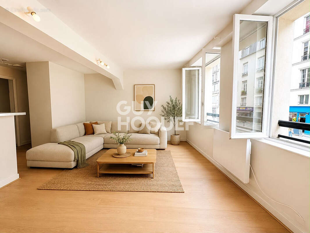 Appartement à PARIS-10E