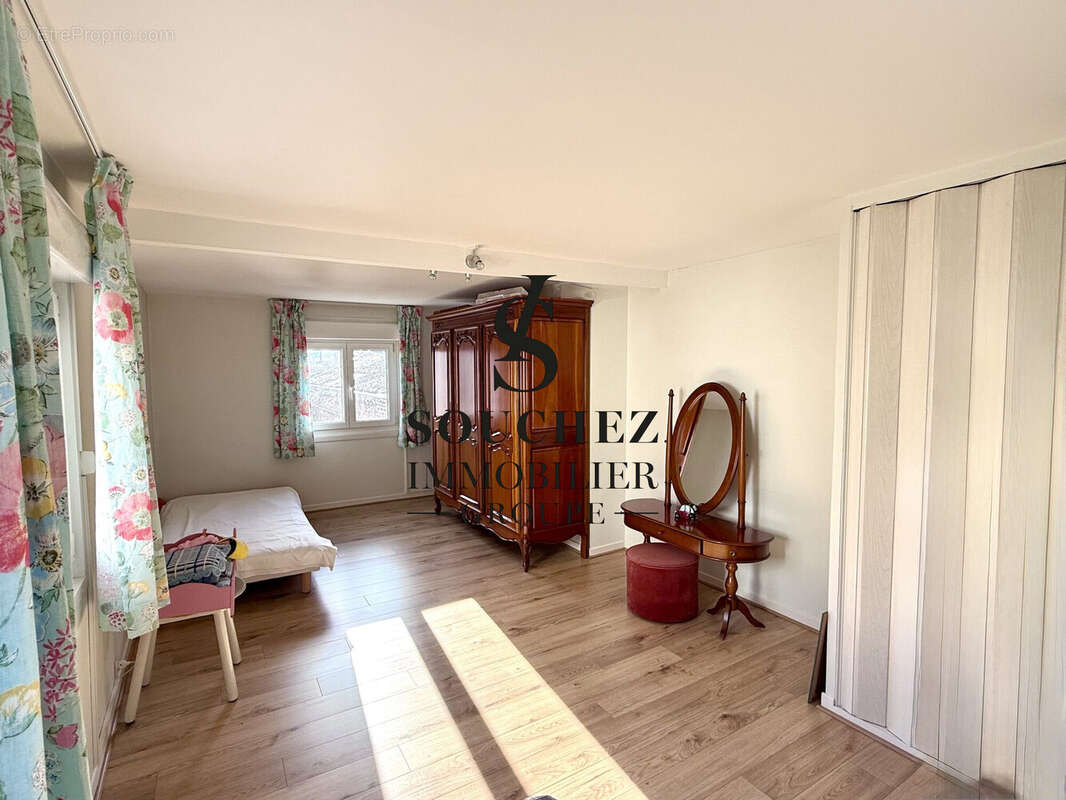 Maison à AVION