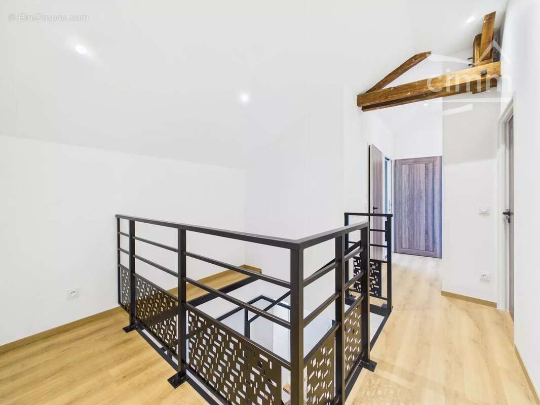 Appartement à FROGES