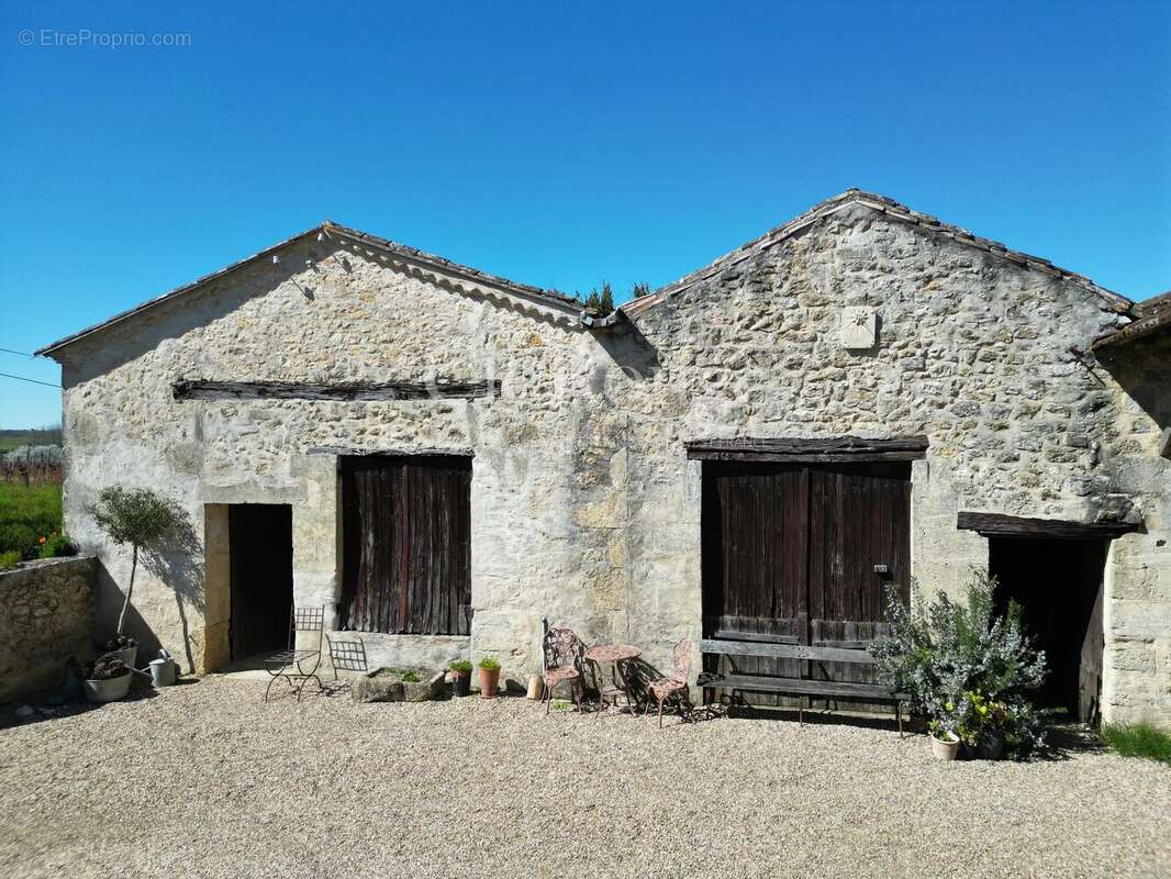 Maison à GENSAC