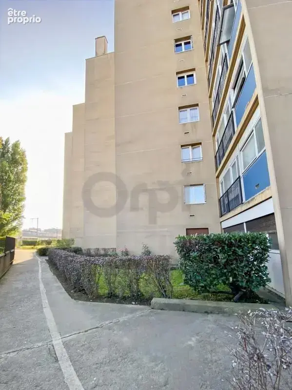 Studio de 34 m² - Vendu occupé - photo 10