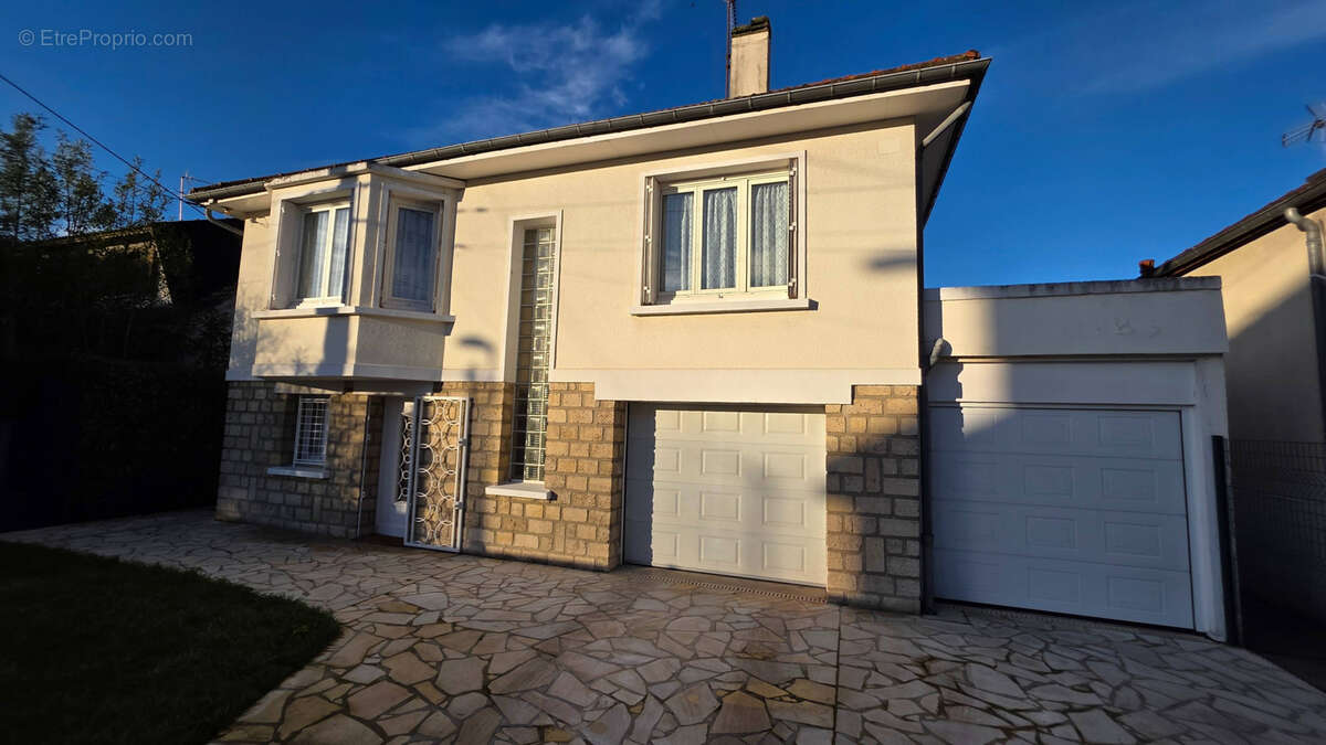 Maison à TREMBLAY-EN-FRANCE