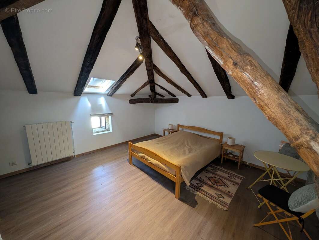 Belle maison en pierre avec gites et piscine - photo 17