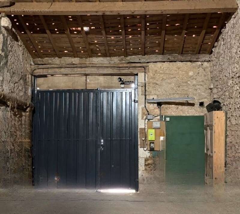 Maison à AGRIS