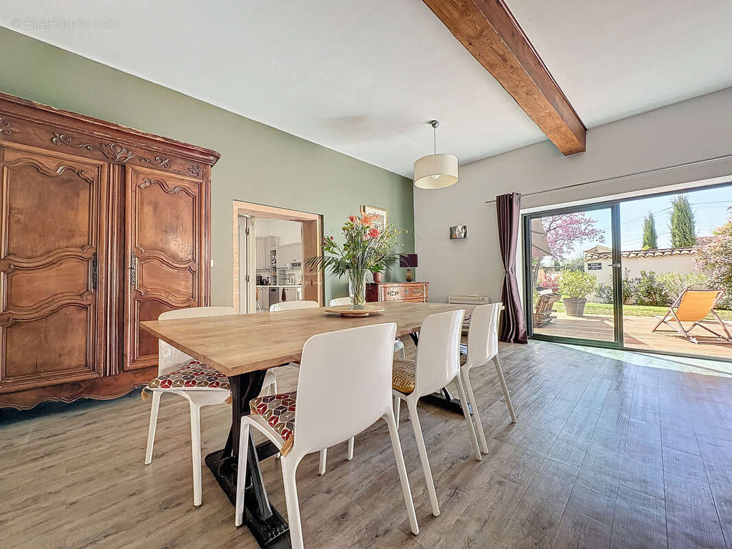 Maison en pierre rénovée avec piscine et dépendances - photo 5