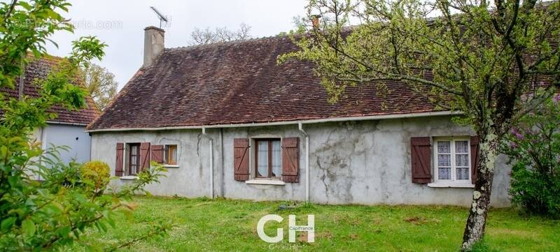 Maison à SAINTE-GEMME