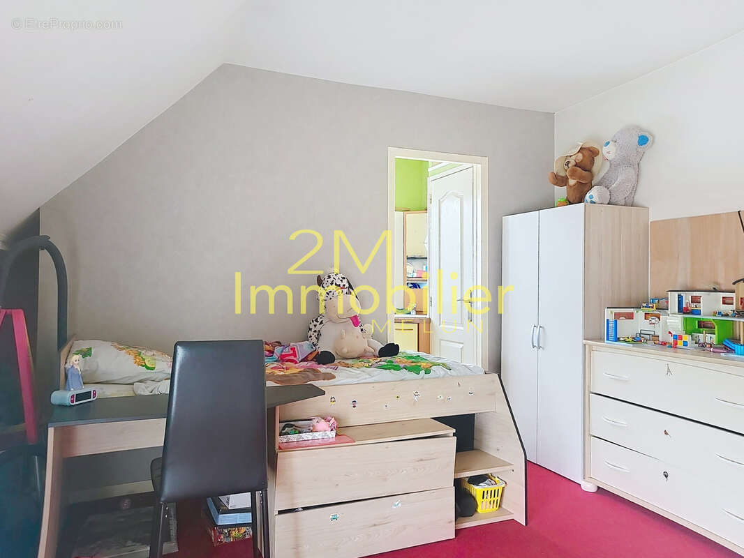 Appartement à DAMMARIE-LES-LYS
