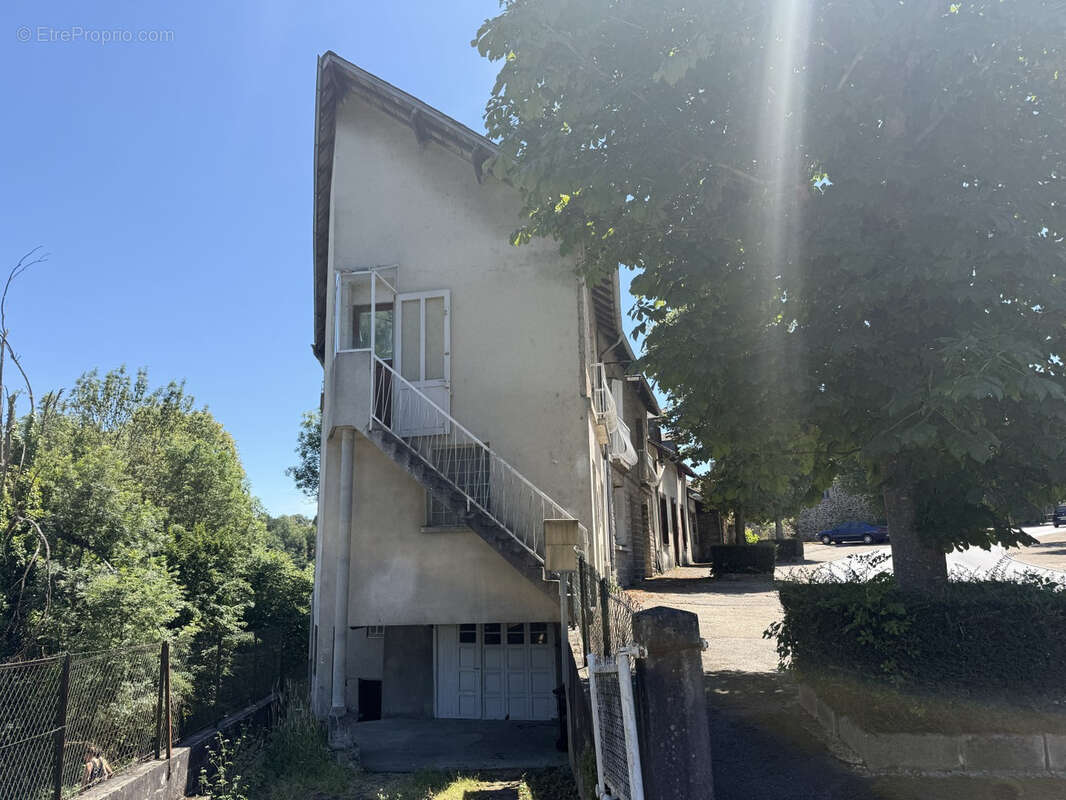 Appartement à UZERCHE