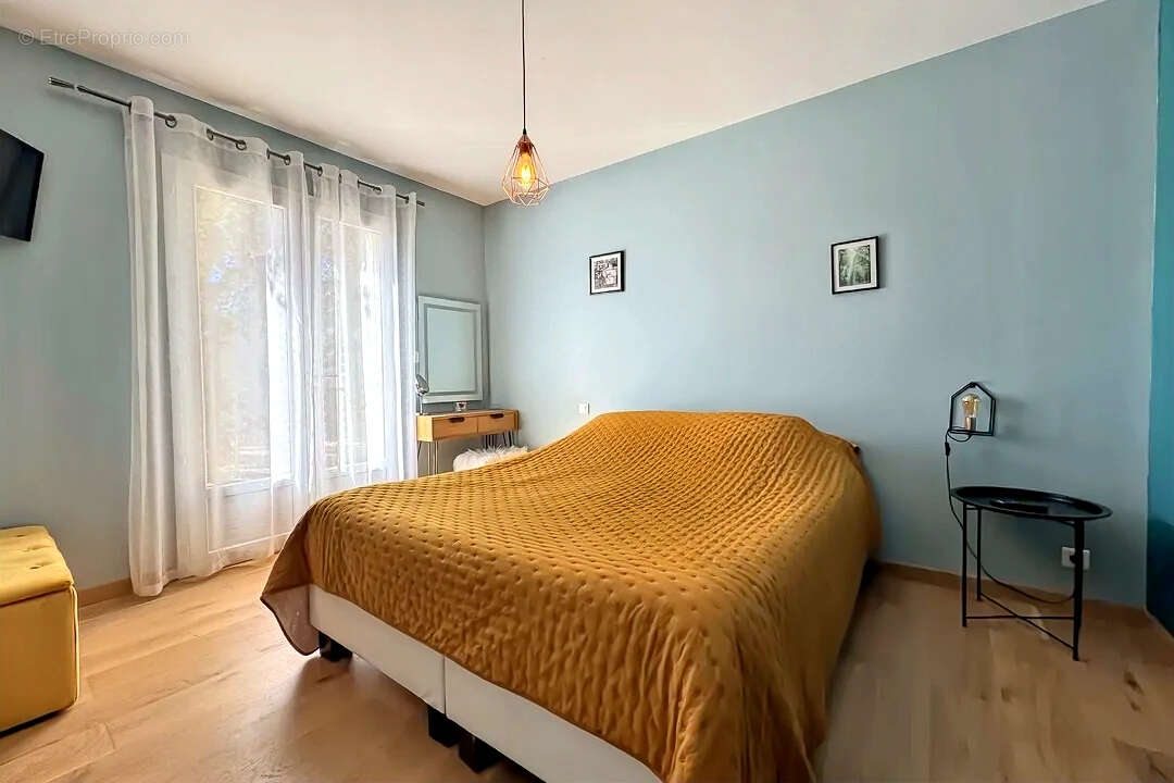 Maison à SORGUES