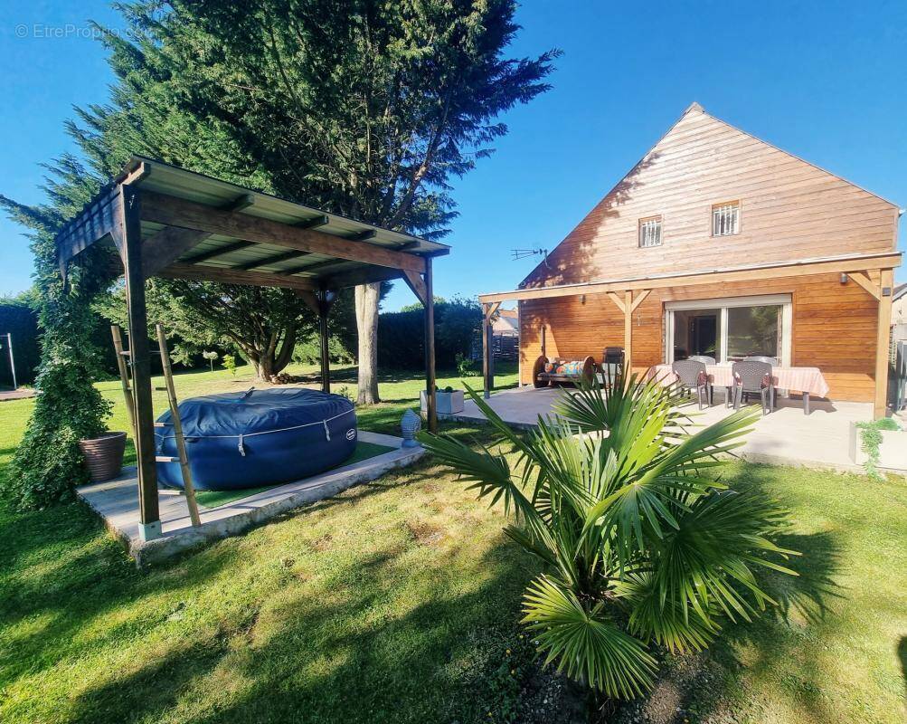 Maison à MARETZ
